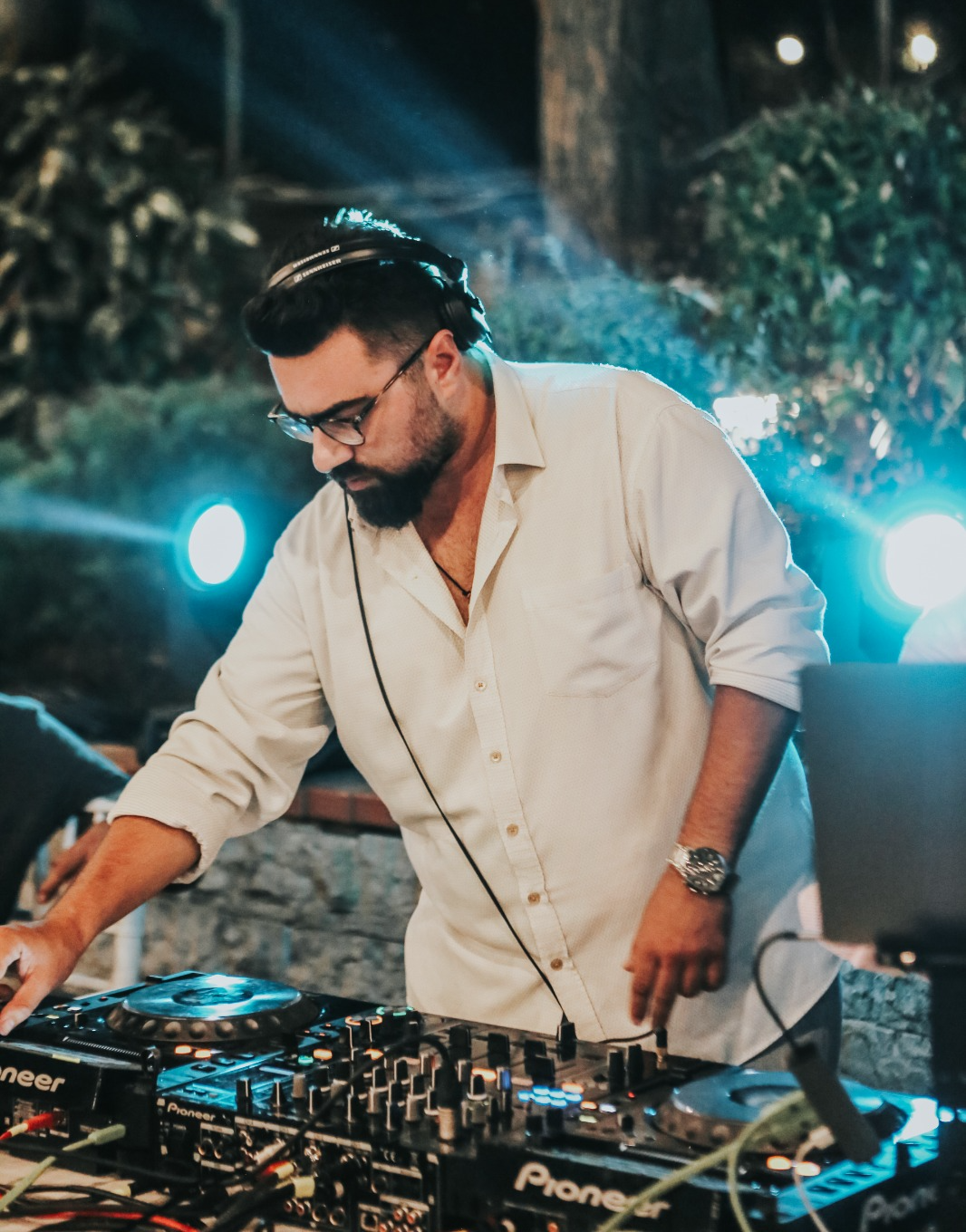 International DJ performance